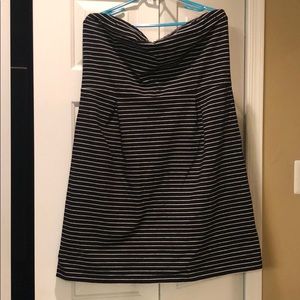 Black and white strapless dress